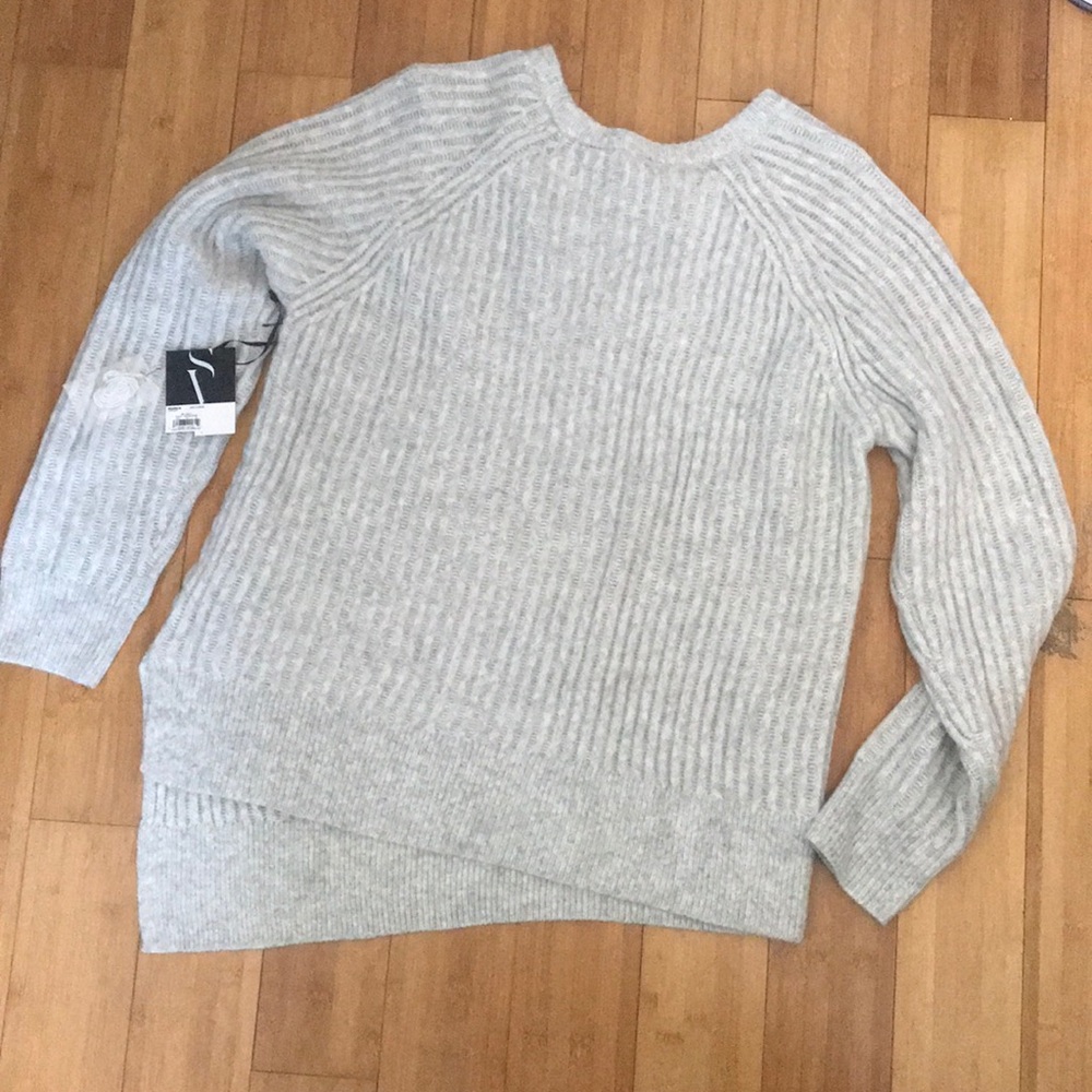 Sweater - Picture 4 of 5
